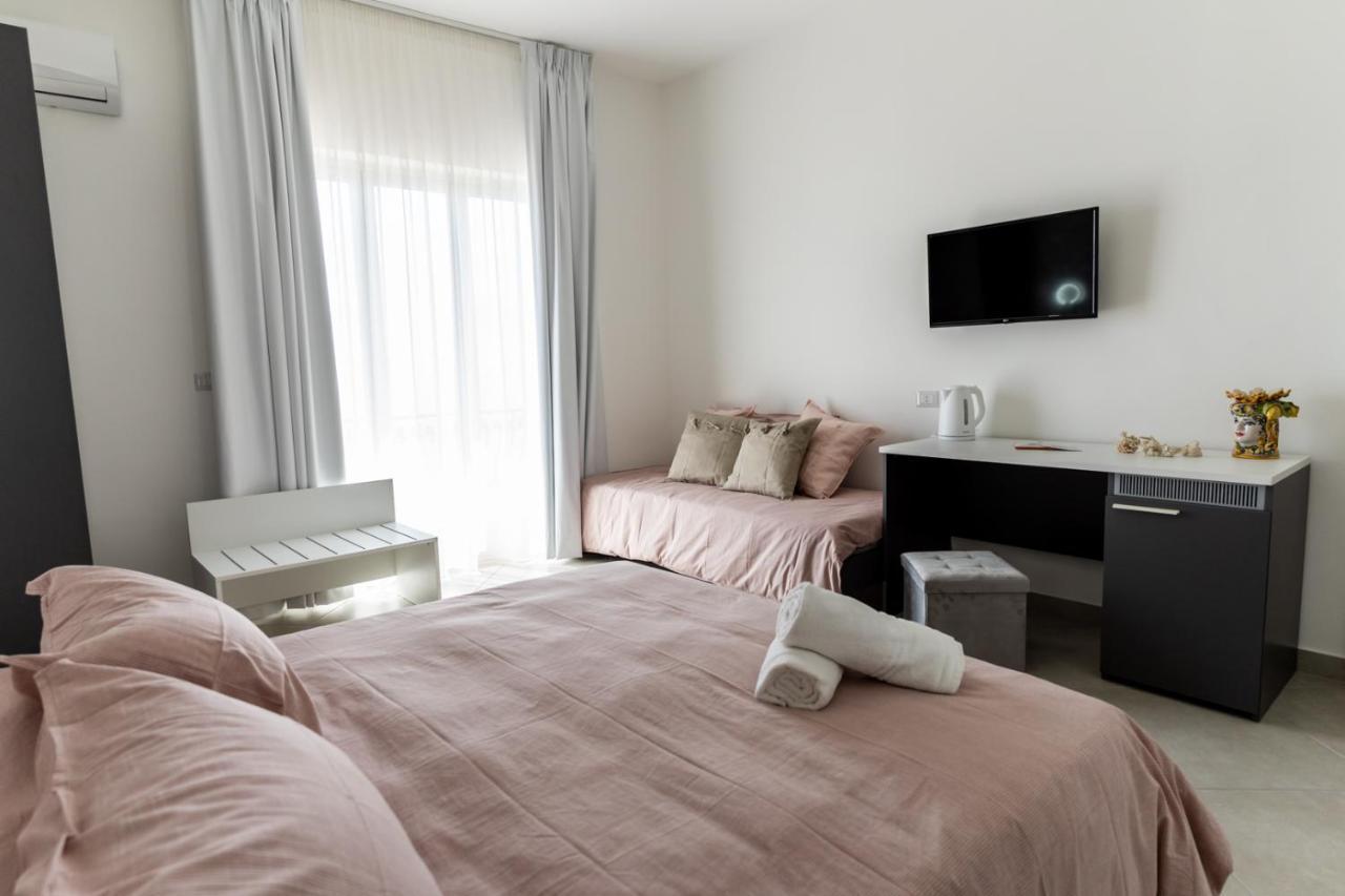 Teddu B&B 지아르디니낙소스 외부 사진